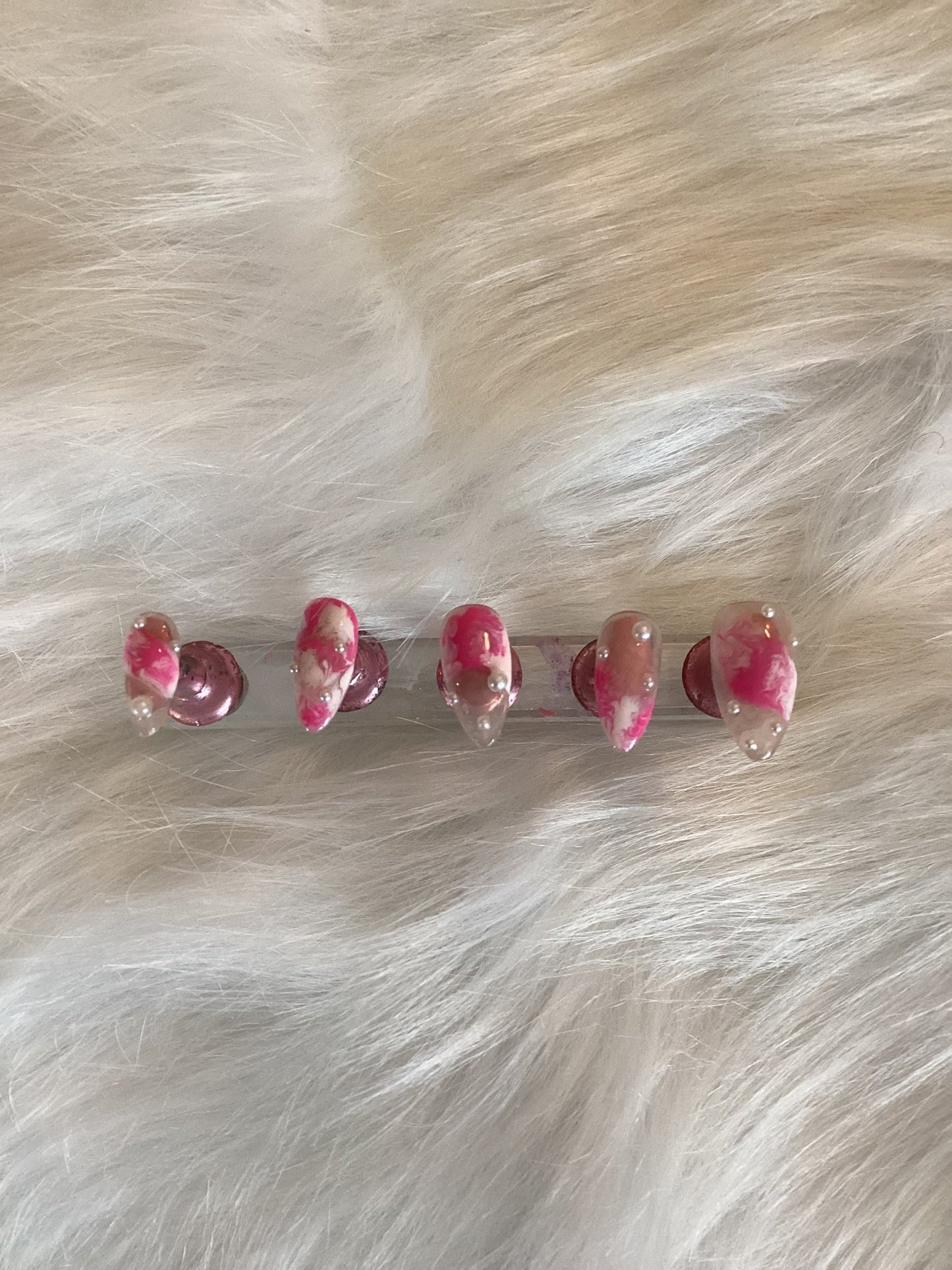 Pink n Pearl Press Ons - Kay’s Custom Nails